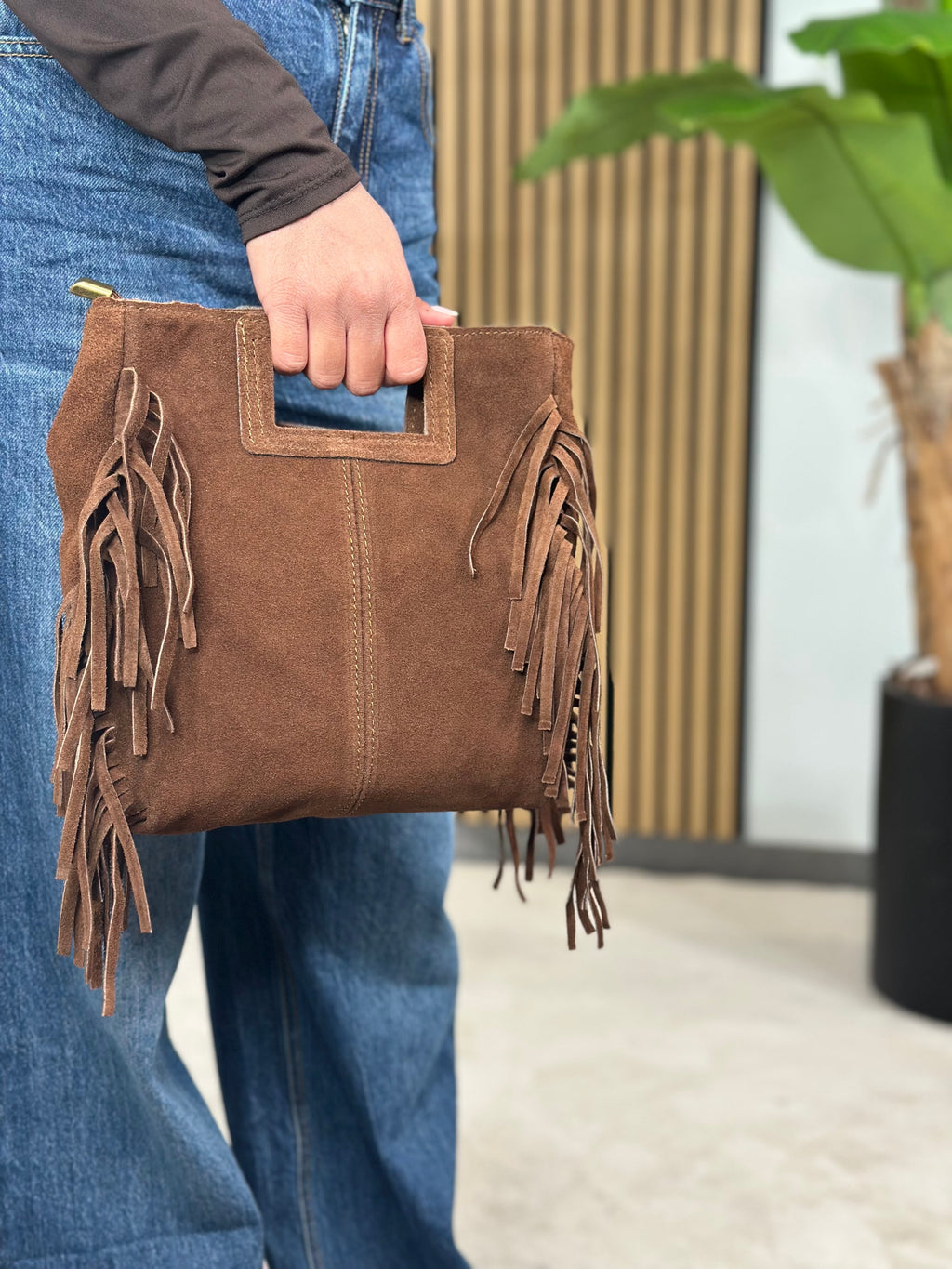 Borsa Arya